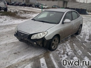 Битый автомобиль Hyundai Elantra