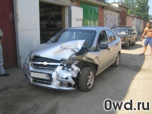 Битый автомобиль Chevrolet Aveo