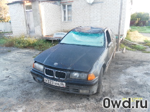 Битый автомобиль BMW 3