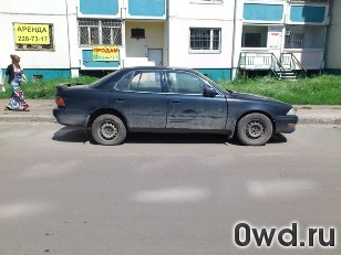 Битый автомобиль Toyota Camry