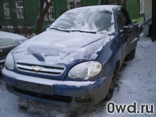 Битый автомобиль Chevrolet Lanos