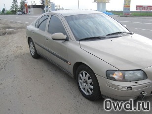 Битый автомобиль Volvo S60