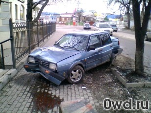 Битый автомобиль Volkswagen Jetta