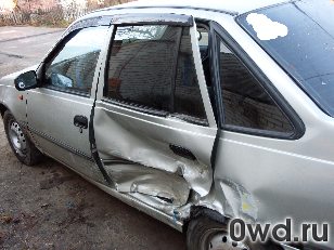 Битый автомобиль Daewoo Nexia