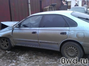 Битый автомобиль Toyota Carina E