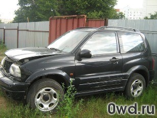 Битый автомобиль Suzuki Grand Vitara